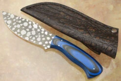 Raised Clip Skinner With Blue/Black G10