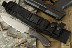 Guardian 5 - 3D Carbon Fiber, Stonewash Blade, Sabre Grind - CPM-3V