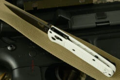 Benchmade Mini Bugout (533BK-1) 7 Benchmade Mini Bugout (533BK-1) -Optimal Knives Store 102449 3 x