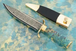 Damascus Clamshell Bowie With Maple