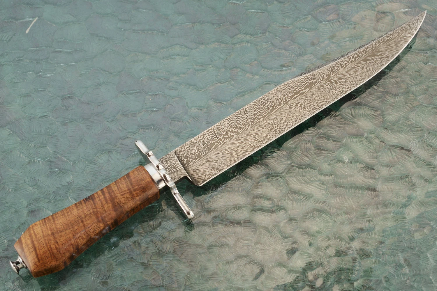 Feather Damascus Take-Down Bowie With Tasmanian Blackwood 7 Feather Damascus Take-Down Bowie With Tasmanian Blackwood - Image 7