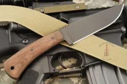 Highland Hunter With Walnut -Optimal Knives Store 105388 5 x