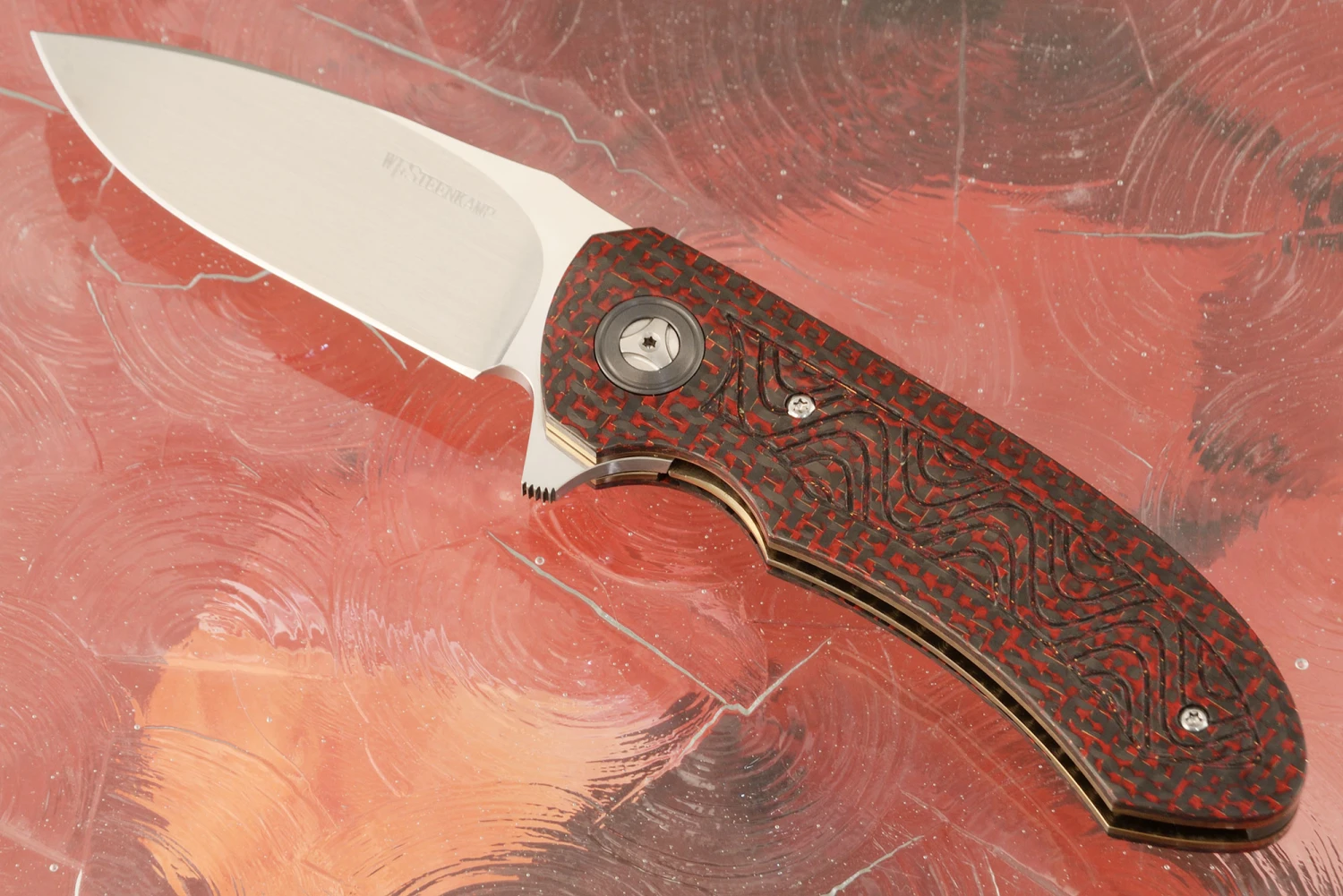 Hornet Jr Flipper With Red Lightning Strike Carbon Fiber (IKBS) - M390 1 Hornet Jr Flipper With Red Lightning Strike Carbon Fiber (IKBS) - M390