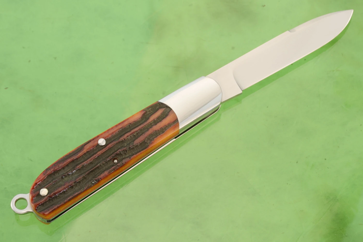 Slipjoint Folder With Jigged Bone 5 Slipjoint Folder With Jigged Bone - Image 5