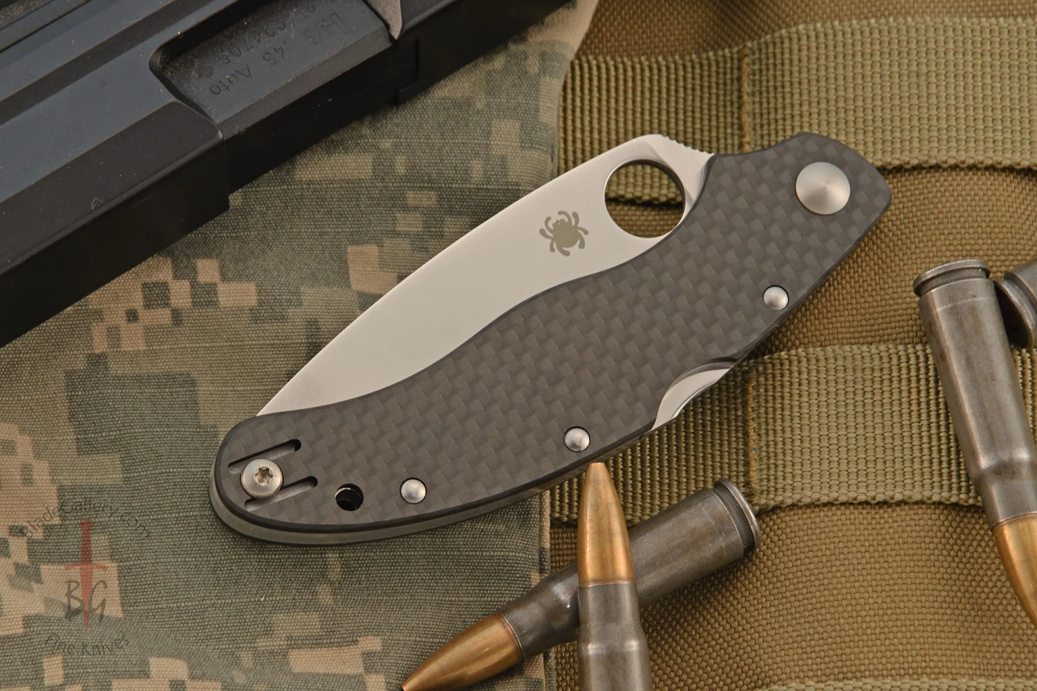 Spyderco Calypso 3.5 Backlock Folder (C144CFPE) - ZDP-189 2 Spyderco Calypso 3.5 Backlock Folder (C144CFPE) - ZDP-189 - Image 2