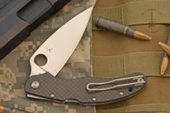 Spyderco Calypso 3.5 Backlock Folder (C144CFPE) - ZDP-189 8 Spyderco Calypso 3.5 Backlock Folder (C144CFPE) - ZDP-189 -Optimal Knives Store 105935 4 x