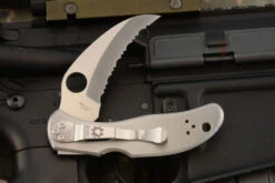 Spyderco Harpy Backlock Folder (C08S) - Serrated VG-10 -Optimal Knives Store 105943 4 x