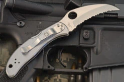 Spyderco Harpy Backlock Folder (C08S) - Serrated VG-10 -Optimal Knives Store 105943 5 x