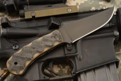 Blue Ridge Hunter Sculpted Black And Brown Laminate (Wasp) 7 Blue Ridge Hunter Sculpted Black And Brown Laminate (Wasp) -Optimal Knives Store 106612 4 x