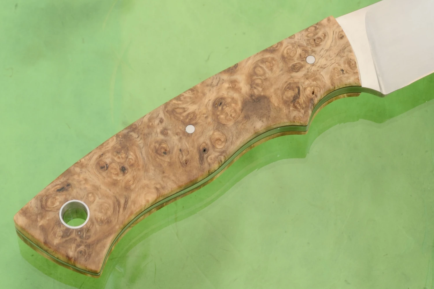 Field Ant Skinner With Amboyna Burl - M390 5 Field Ant Skinner With Amboyna Burl - M390 - Image 5