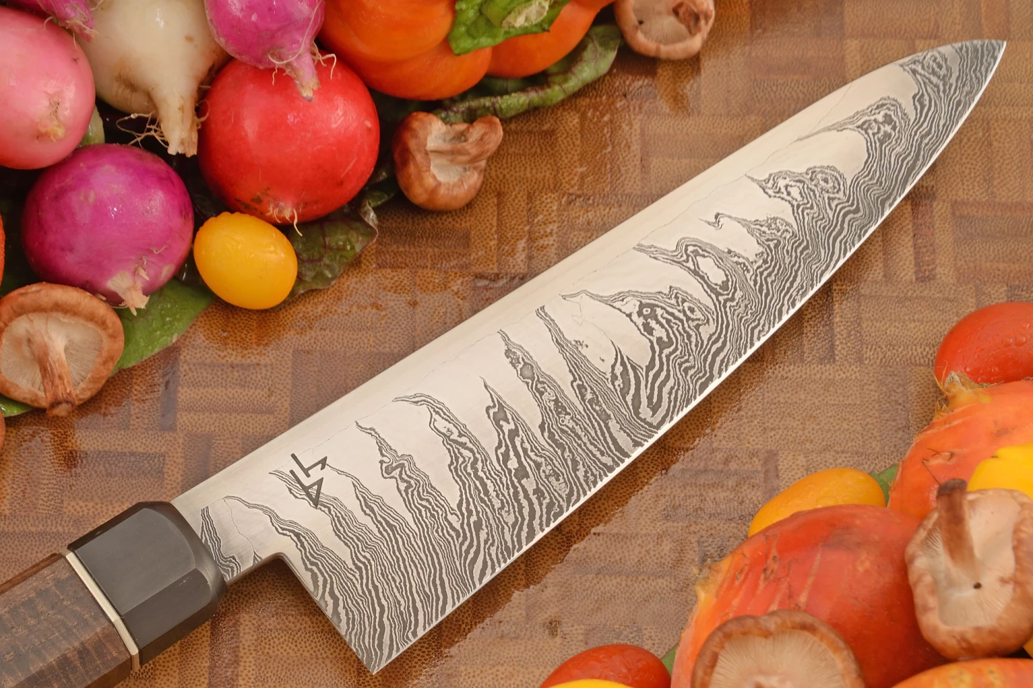 Flame Tooth Mosaic Damascus Chef's Knife (Gyuto) With Curly Walnut (7-1/2 In.) 2 Flame Tooth Mosaic Damascus Chef's Knife (Gyuto) With Curly Walnut (7-1/2 In.) - Image 2