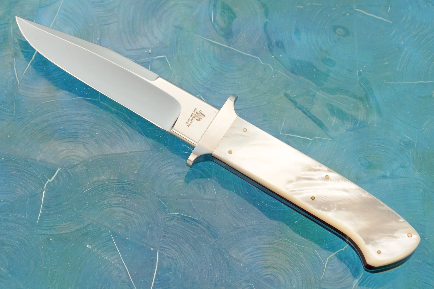 Boot Knife With Whitelip Mother Of Pearl 2 Boot Knife With Whitelip Mother Of Pearl - Image 2
