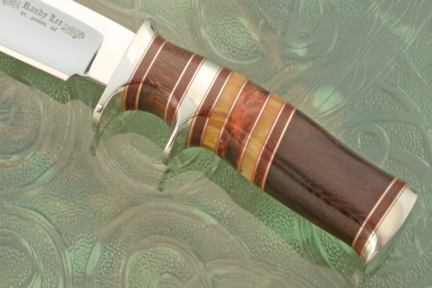 Sub-Hilt Fighter With Ironwood, Micarta, And Amber 3 Sub-Hilt Fighter With Ironwood, Micarta, And Amber - Image 3