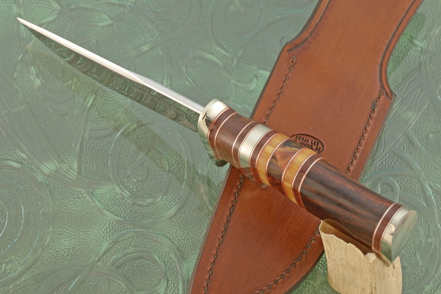 Sub-Hilt Fighter With Ironwood, Micarta, And Amber 4 Sub-Hilt Fighter With Ironwood, Micarta, And Amber - Image 4