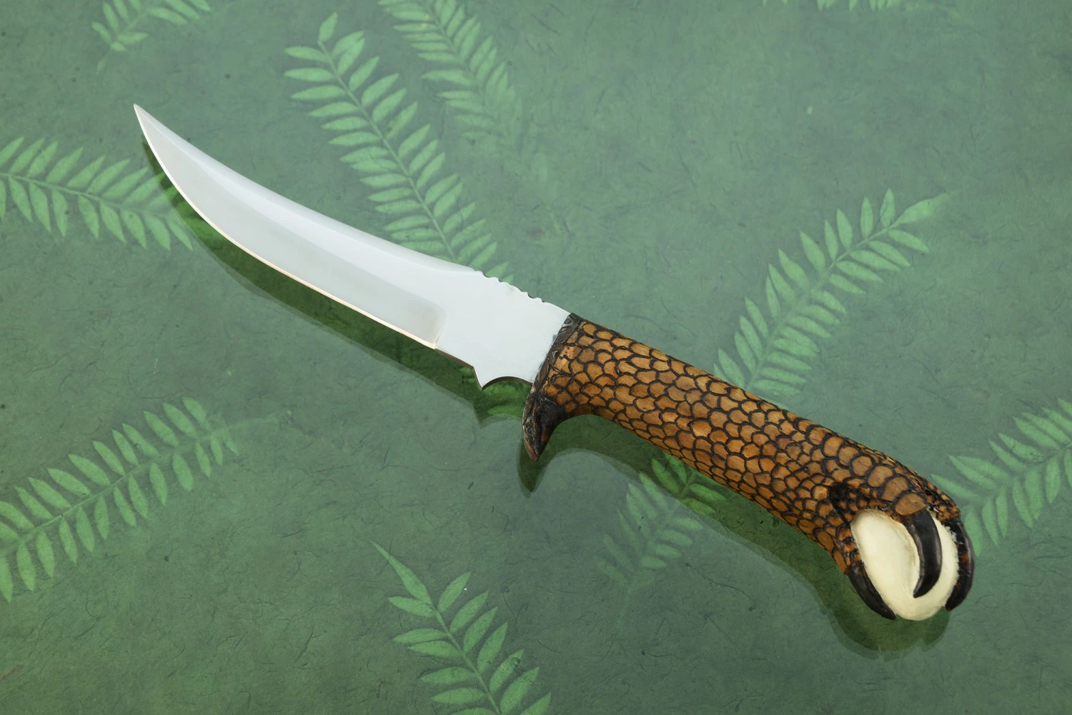 Dragon's Claw Upswept Hunter 6 Dragon's Claw Upswept Hunter - Image 6