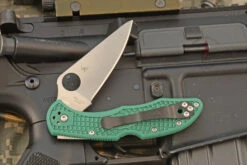 Spyderco Delica 4 Lightweight With Green FRN And VG-10 (C11FPGR) -Optimal Knives Store 107765 4 x