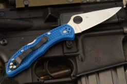 Spyderco Delica 4 Lightweight With Blue FRN And VG-10 (C11FPBL) -Optimal Knives Store 107766 5 x