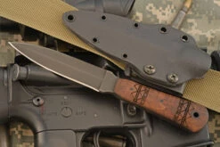 Defense Dagger With Tribal Maple