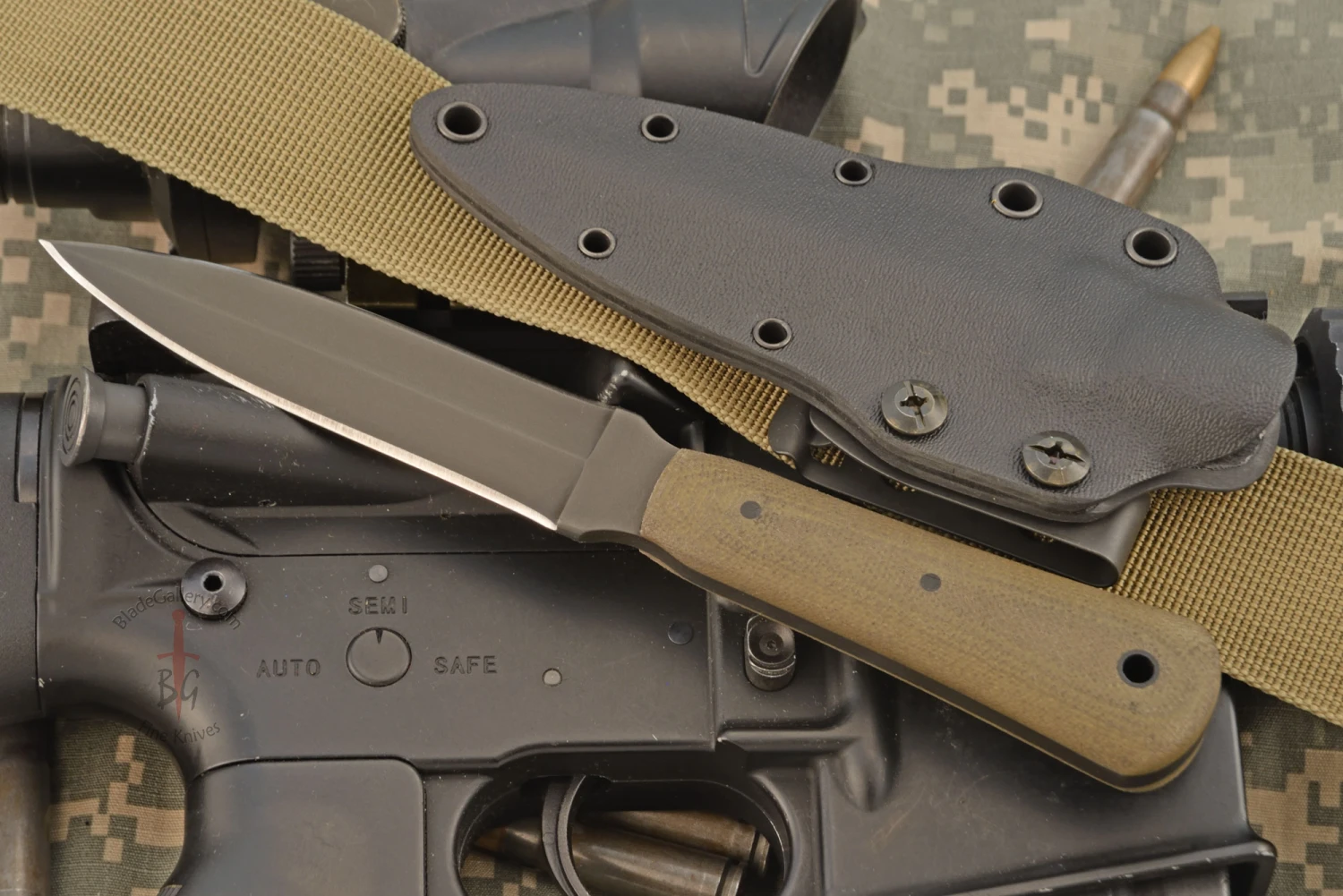 Defense Dagger With Green Laminate 1 Defense Dagger With Green Laminate