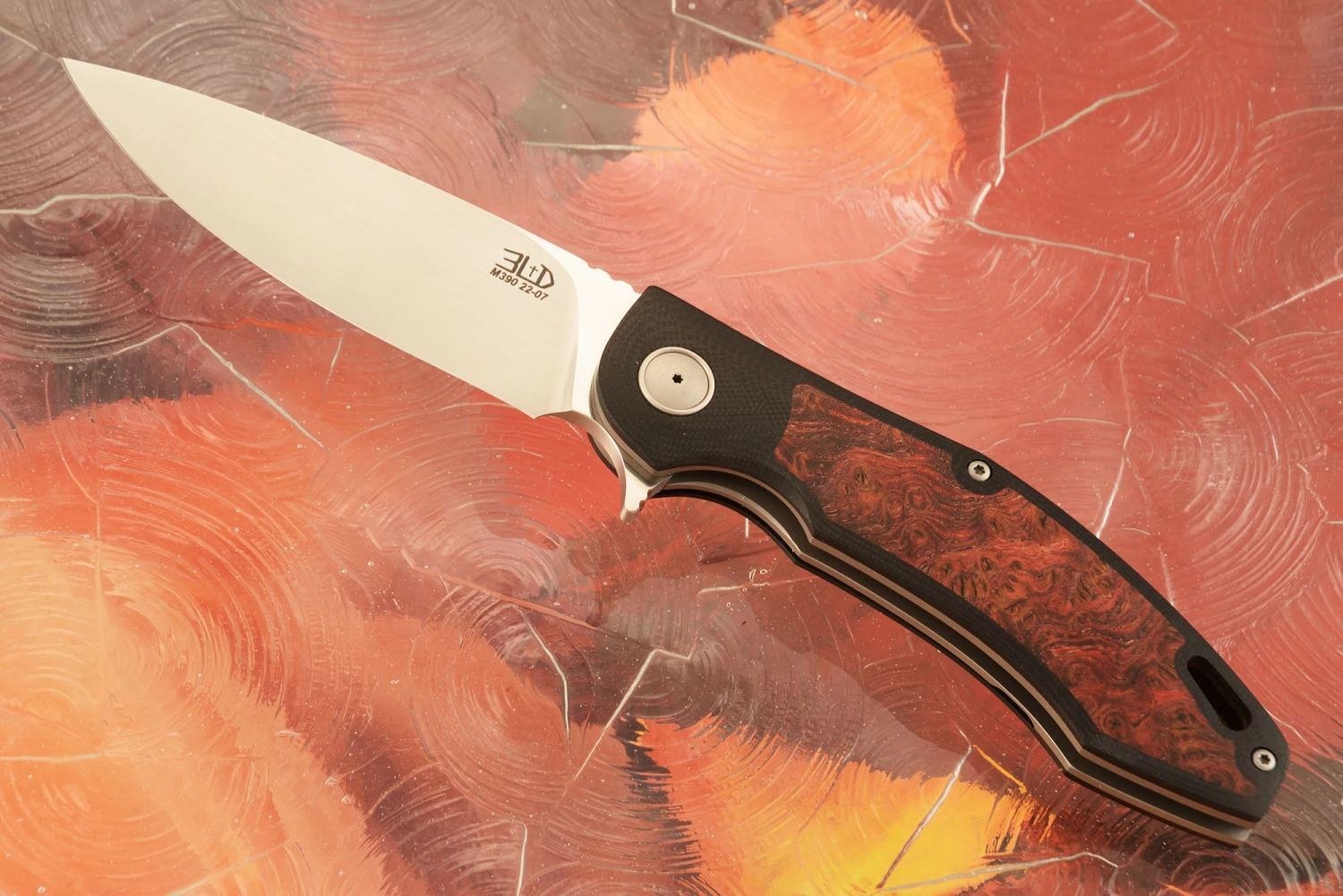 H4 Flipper With Black G10 And Maple Burl - M390 1 H4 Flipper With Black G10 And Maple Burl - M390