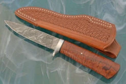 Damascus Hunter With Curly Koa