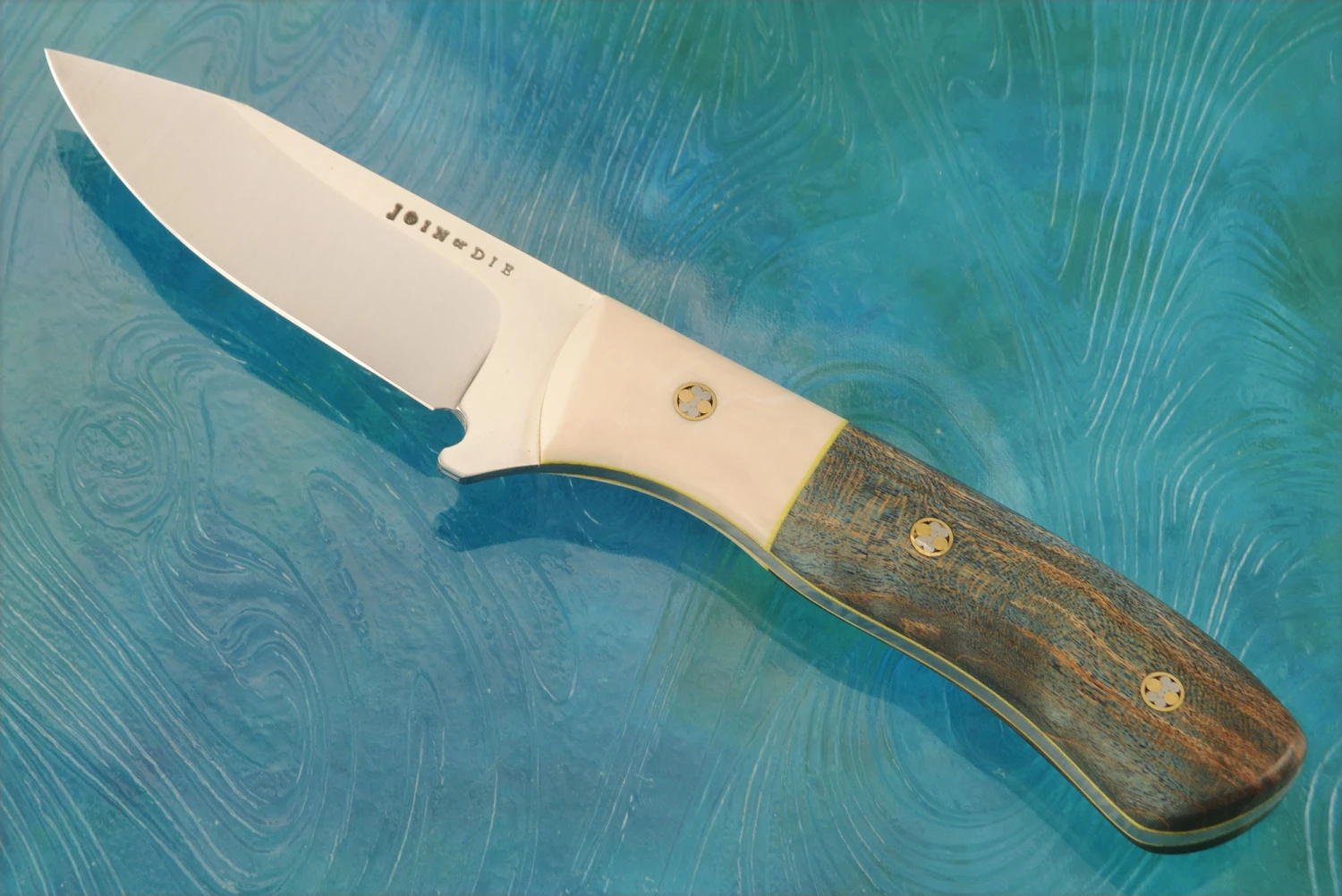 Fieldmate With Maple - Nitro-V Stainless 2 Fieldmate With Maple - Nitro-V Stainless - Image 2