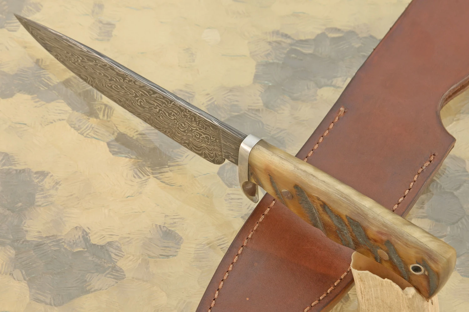 Damascus Field Knife With Sheep Horn 5 Damascus Field Knife With Sheep Horn - Image 5