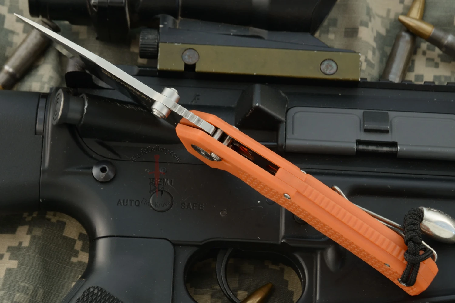 Willumsen-Copenhagen Zero 7 AXIS Lock Folder - Orange 3 Willumsen-Copenhagen Zero 7 AXIS Lock Folder - Orange - Image 3