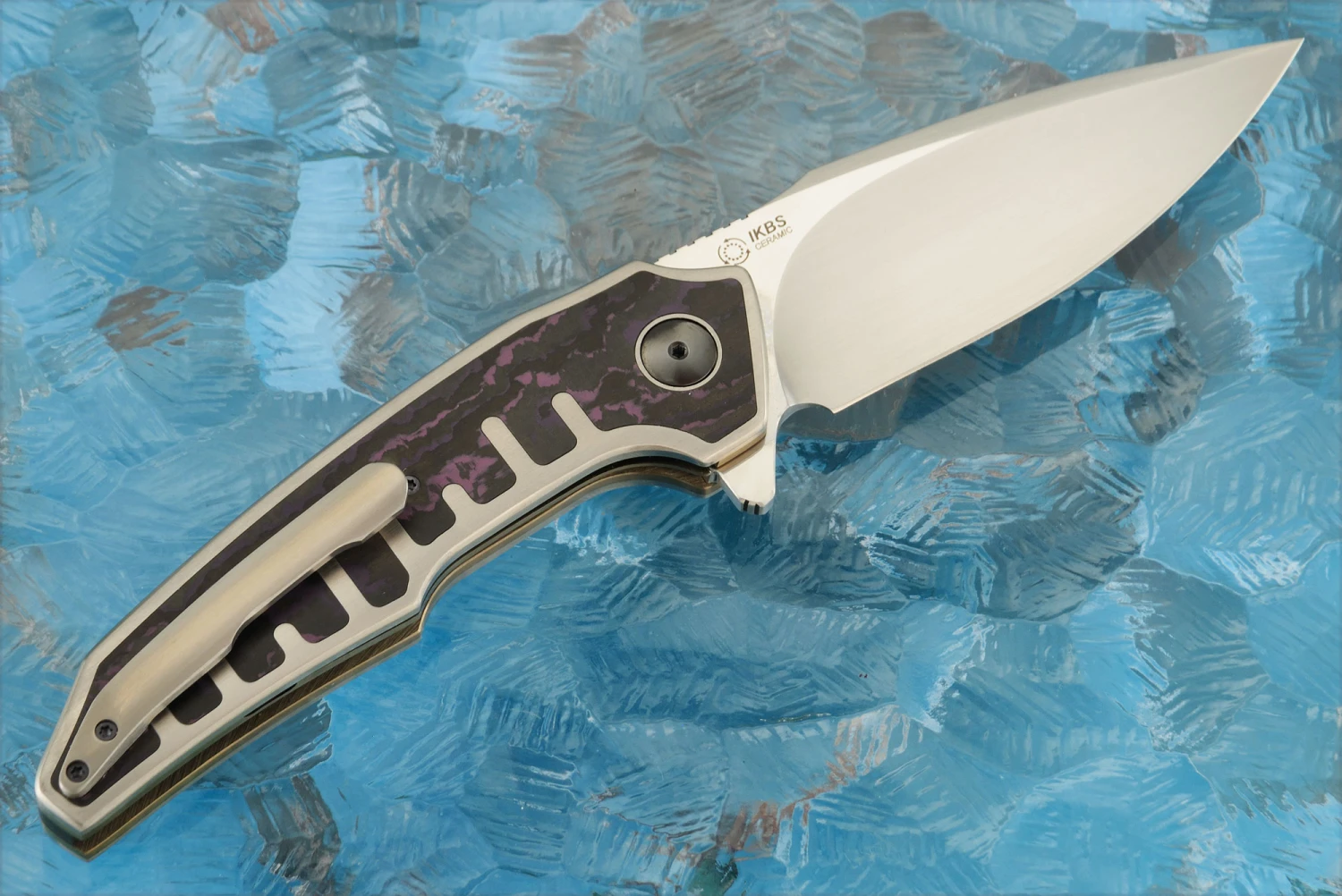 A6 Skyline Middi Framelock Interframe Flipper With Titanium And Purple Haze FatCarbon (Ceramic IKBS) - M390 5 A6 Skyline Middi Framelock Interframe Flipper With Titanium And Purple Haze FatCarbon (Ceramic IKBS) - M390 - Image 5