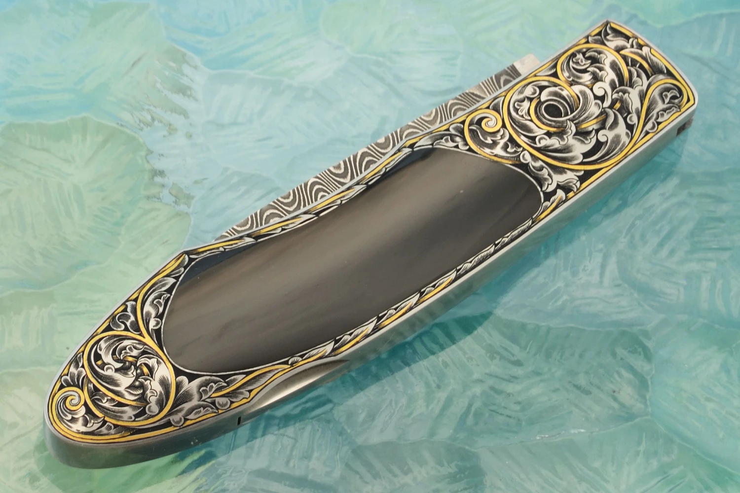 Damascus Backlock Interframe With Engraving, Gold, And Black Jade 3 Damascus Backlock Interframe With Engraving, Gold, And Black Jade - Image 3