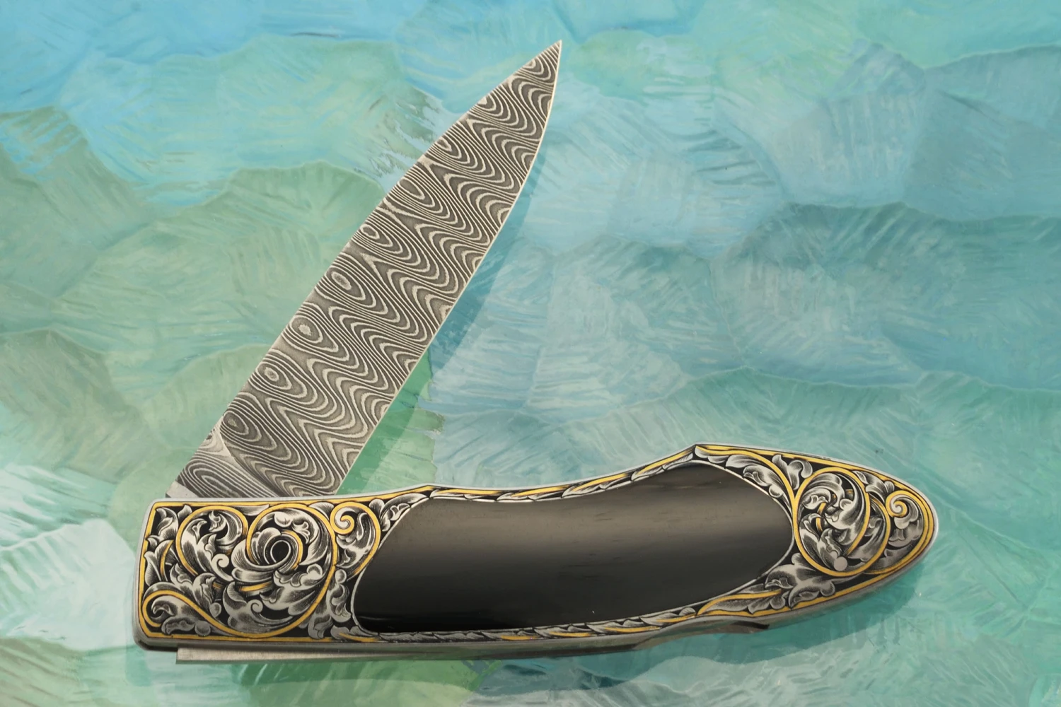 Damascus Backlock Interframe With Engraving, Gold, And Black Jade 5 Damascus Backlock Interframe With Engraving, Gold, And Black Jade - Image 5