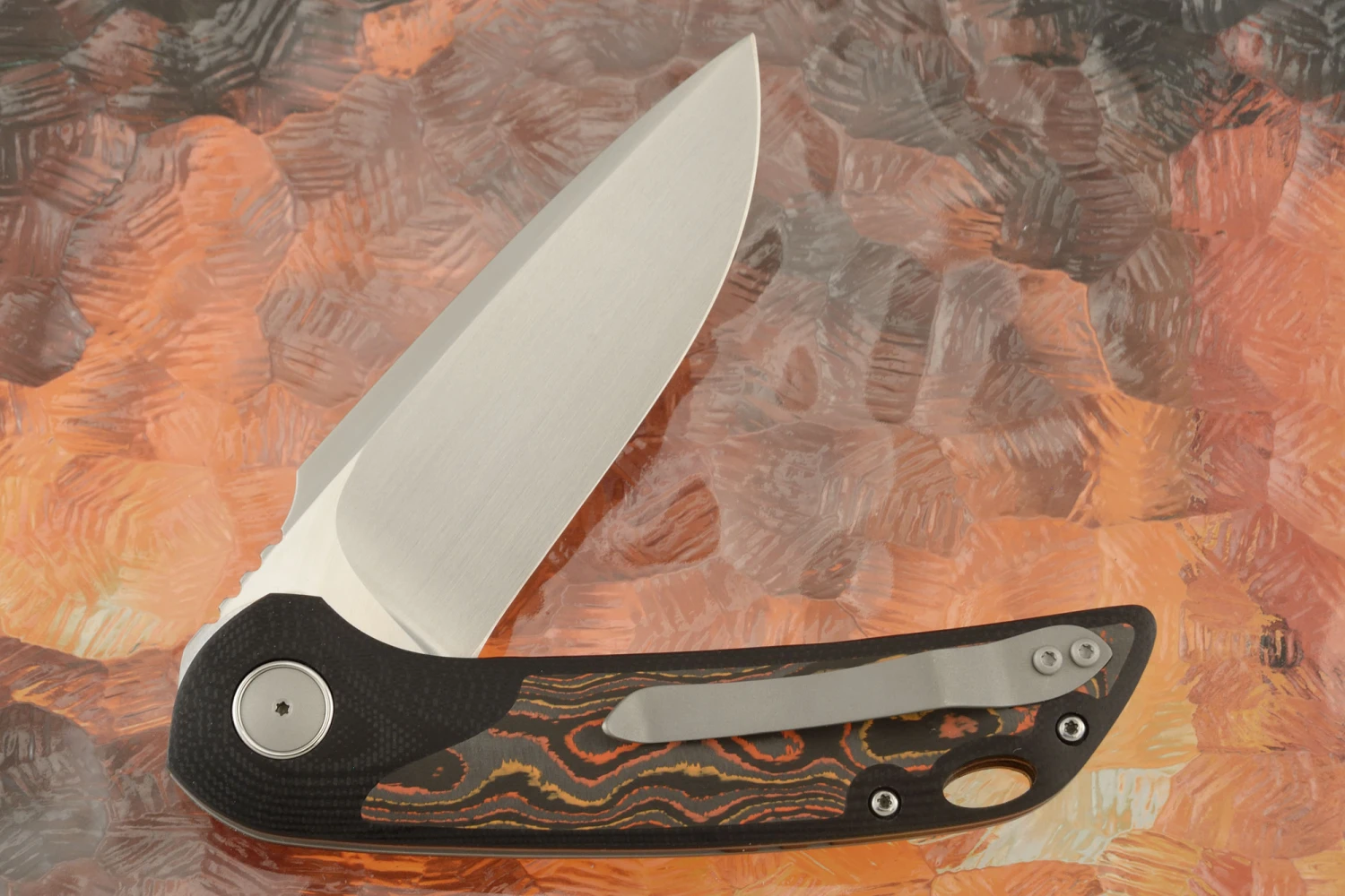 W5 Flipper With Sunset CamoCarbon - MagnaCut 4 W5 Flipper With Sunset CamoCarbon - MagnaCut - Image 4